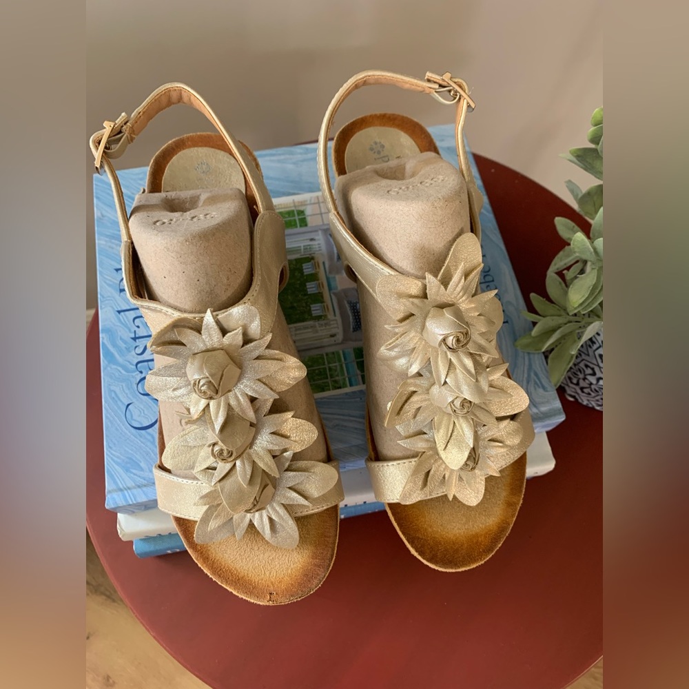 Patrizia by Spring Step Gold Wedge Sandals